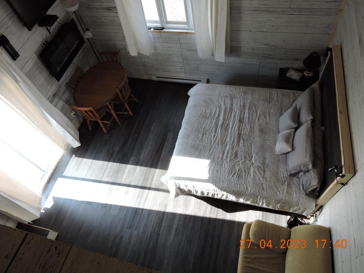 Gite Passion Et Tendresse B&B Shefford Exterior photo